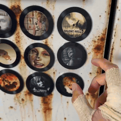 Demo: pulling a disc off the fridge and tapping it onto the player